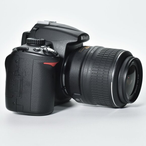 Nikon D5000 Digital SLR Camera 12.3MP 18-55mm Lens HD Video 6246 Clicks 32GB SD - Picture 4 of 16